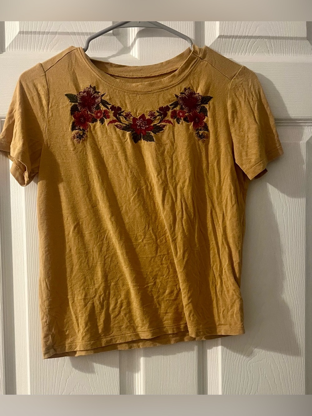 American Eagle Outfitters Mustard Short Sleeve Tee with Red Floral Embroidery